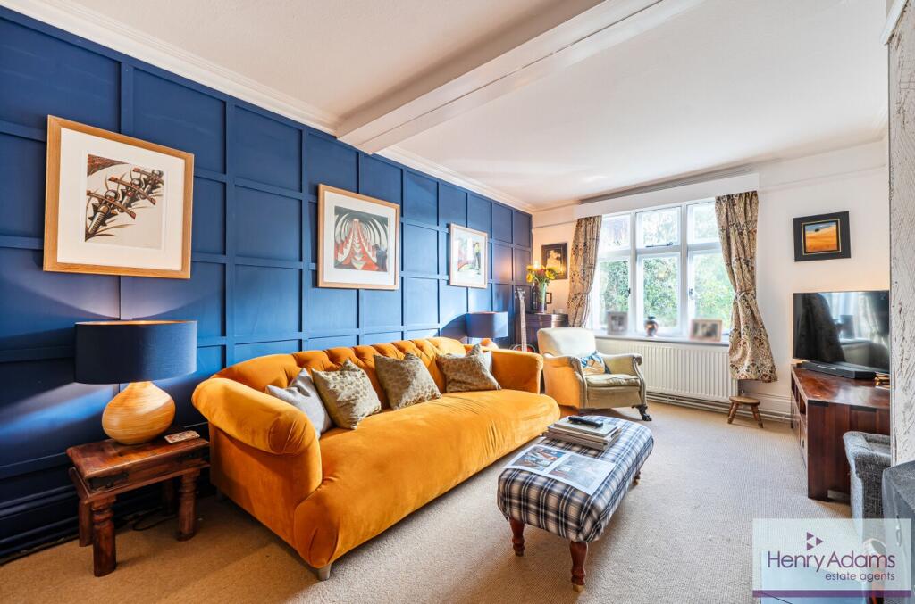 House in Guildford - View 4
