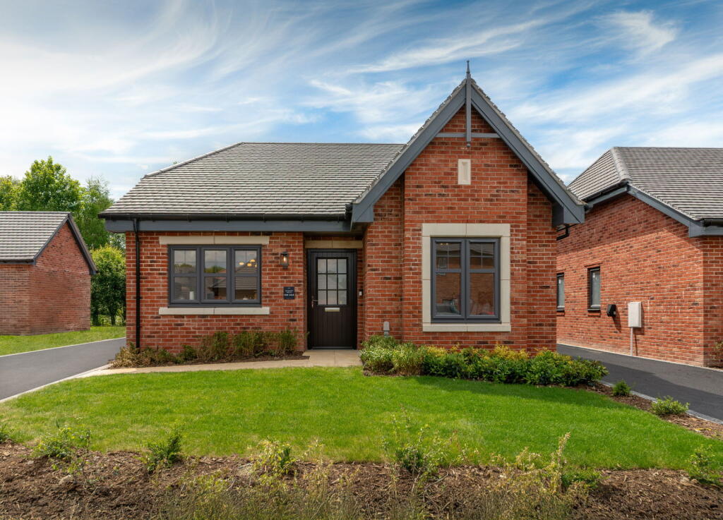 Main image of property: Holloway Rise, Devizes, Wiltshire, SN10 4EJ