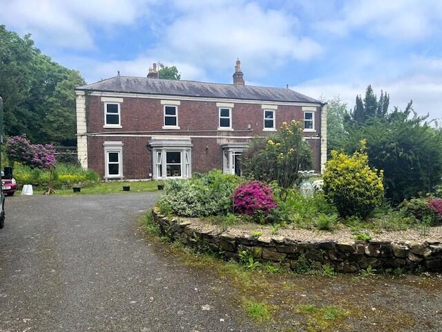 Main image of property: Oak Alyn Hall, Mold Road, Cefn-y-Bedd, Gwersylit, Wrexham LL12 9US