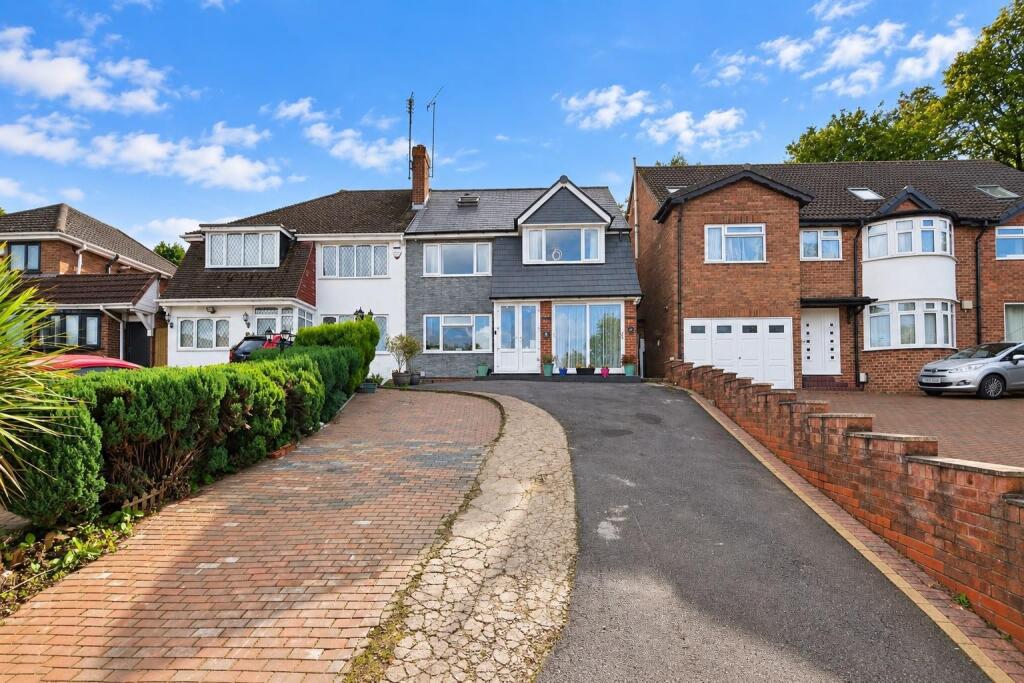 Main image of property: Wyemanton Close, Birmingham