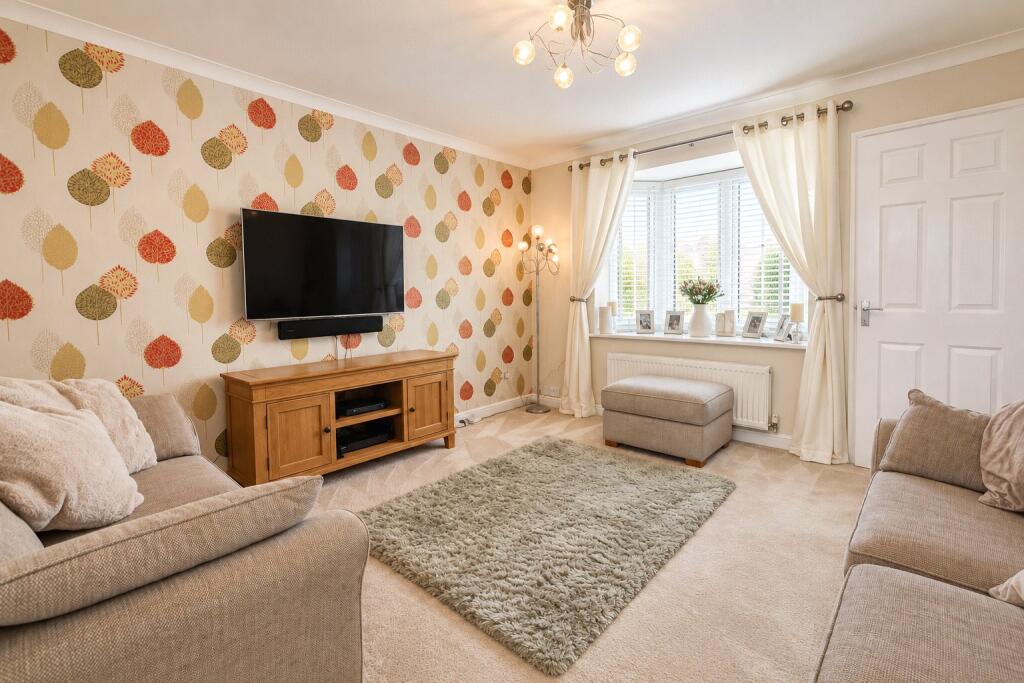 House in Flitwick, Central Bedfordshire - View 3
