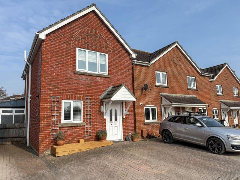 Main image of property: Bishops Waltham 