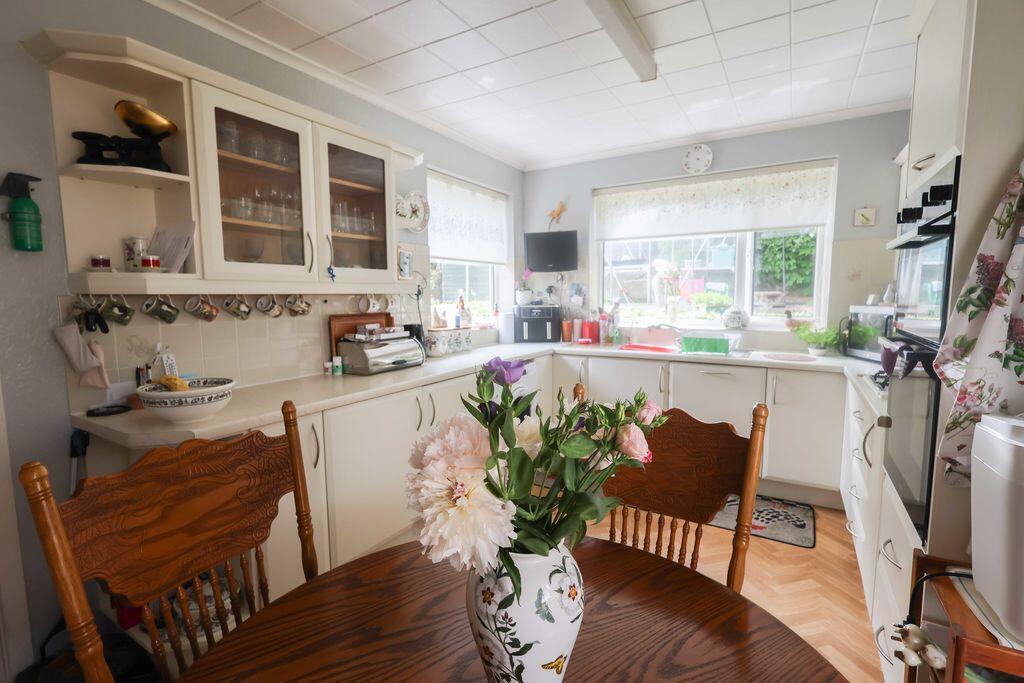 Valley Road, Clevedon photo 5