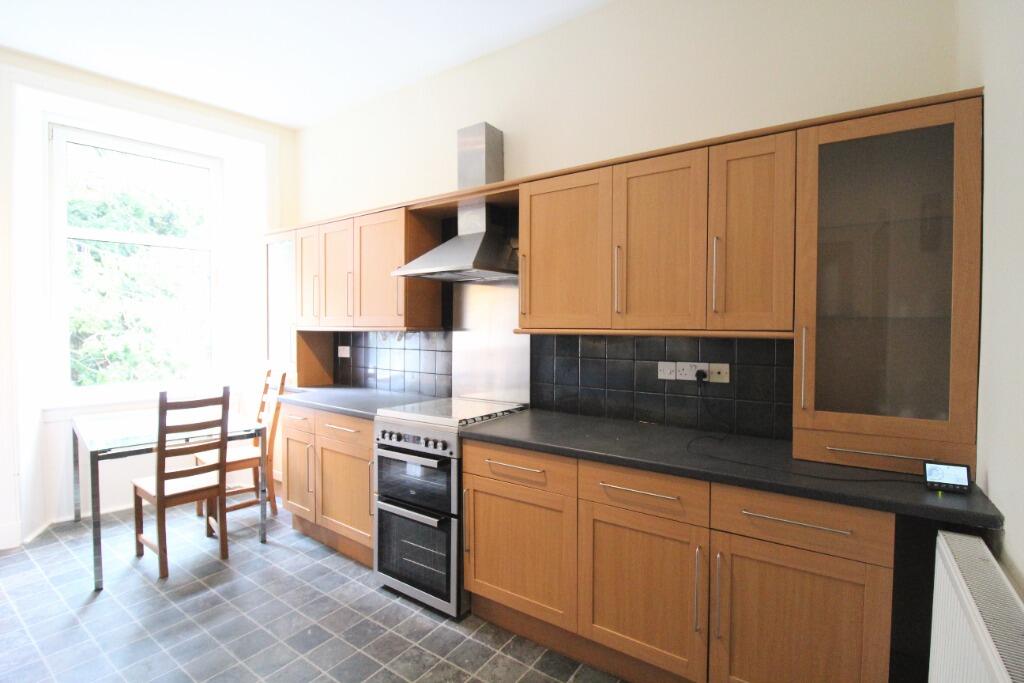 Apartment in Edinburgh, Morningside - View 4
