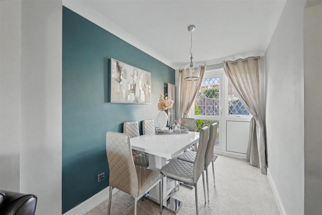 Edmonton Road, Worthing photo 5