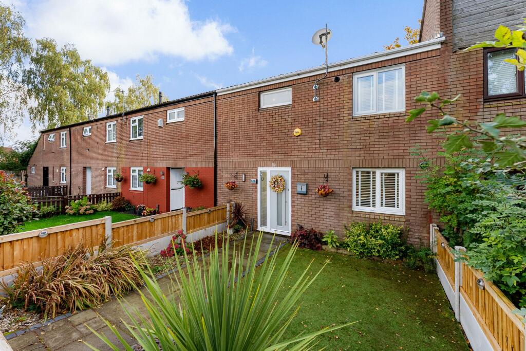 Main image of property: Petersgate, Murdishaw, WA7