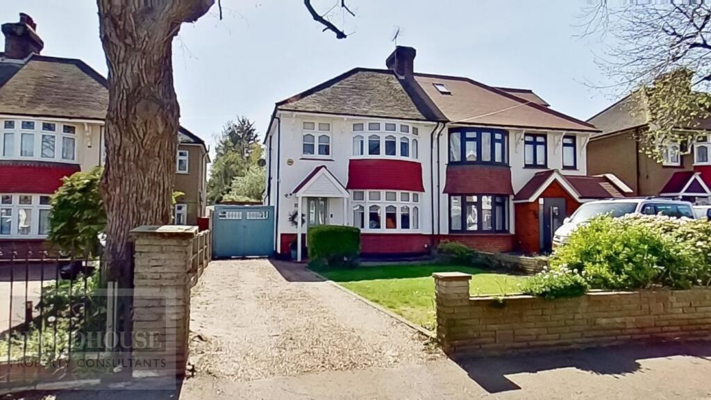 Main image of property: Albury Ride, Cheshunt, EN8