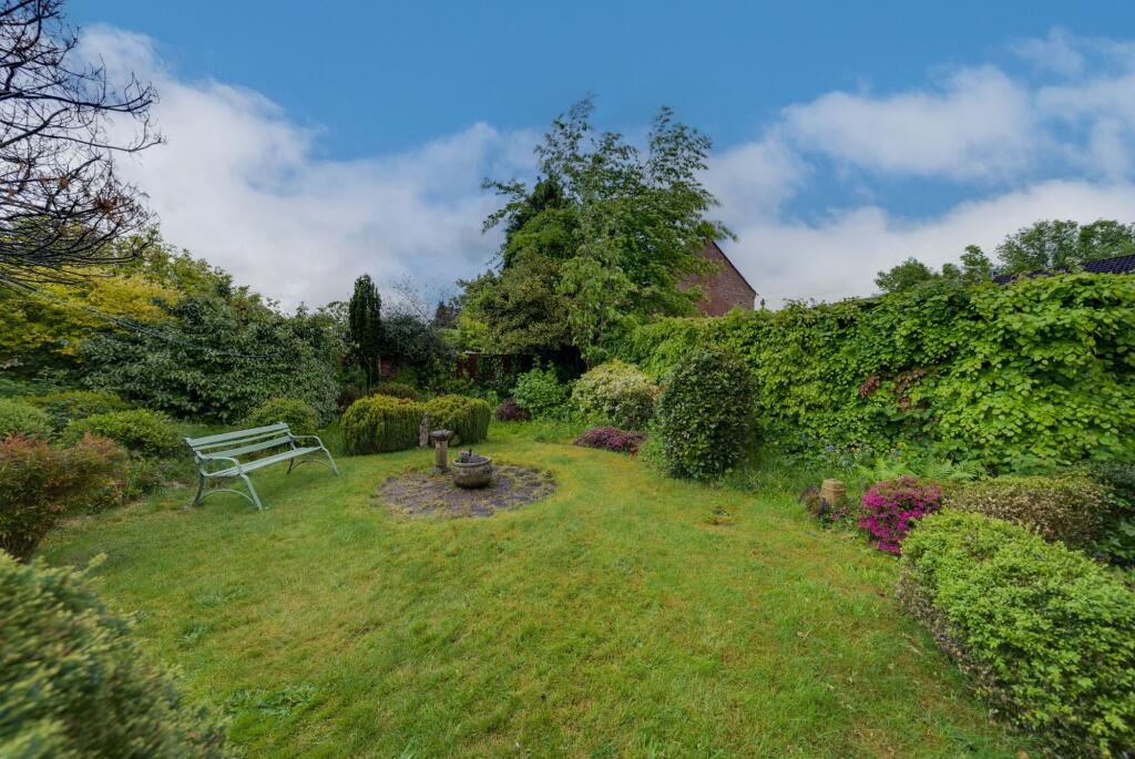 House in Congleton, West Heath - View 2