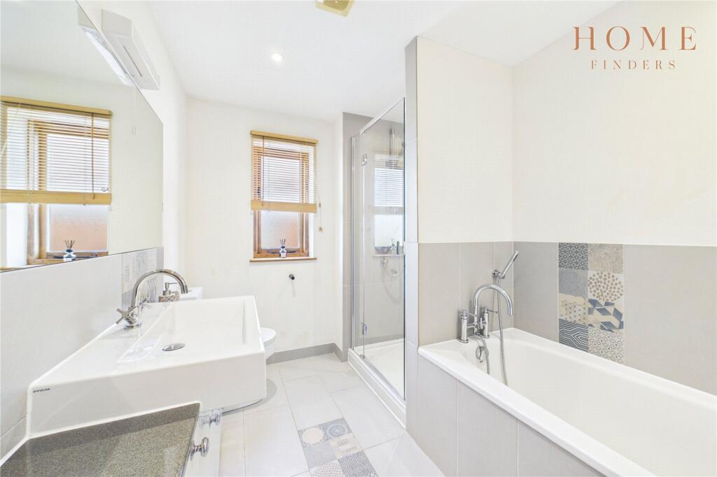 House in Tockenham - View 5