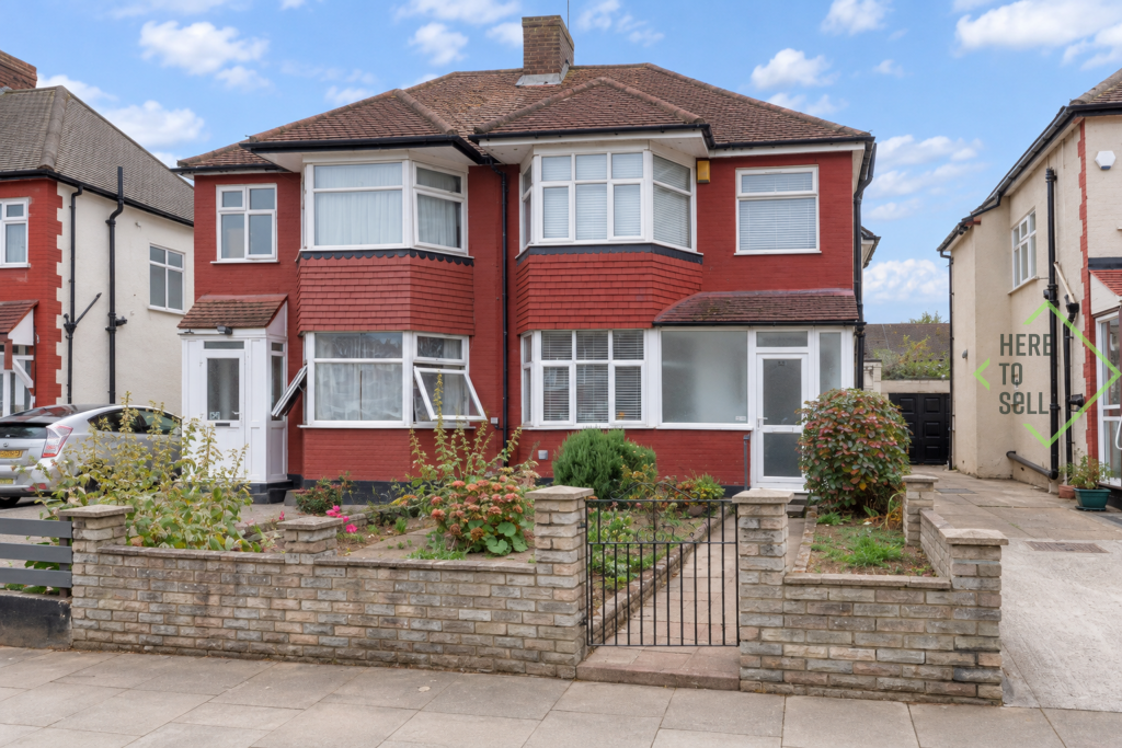 House in London, Upper Edmonton, Edmonton - View 4
