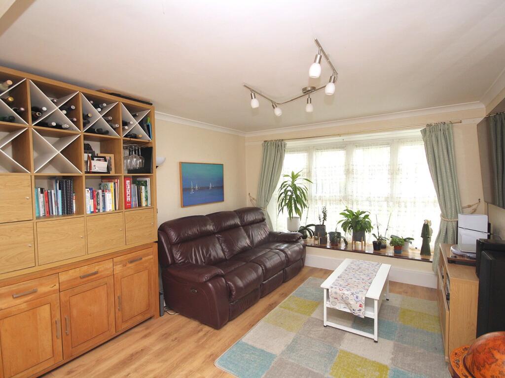 Apartment in Poole - View 2