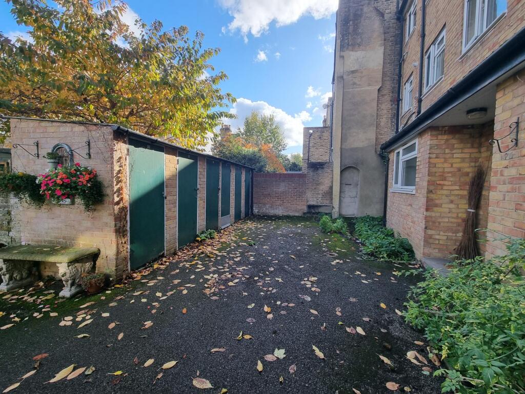 Property photo 11