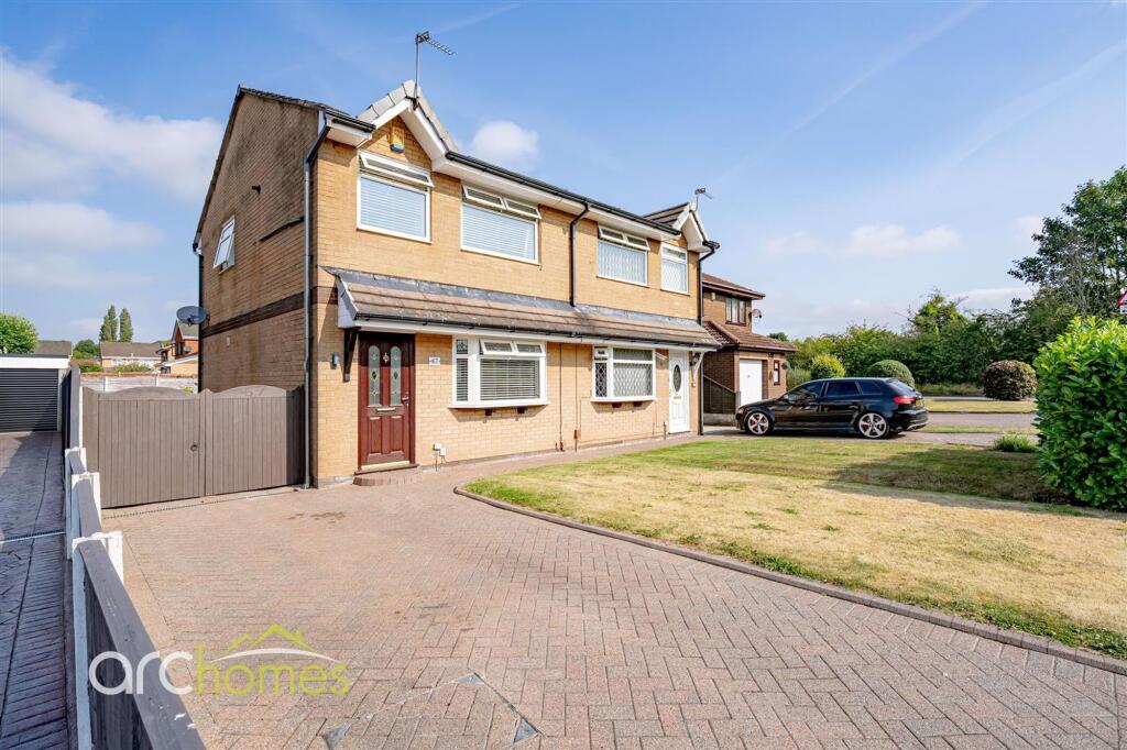 House in Wigan, Hindley Green - View 5