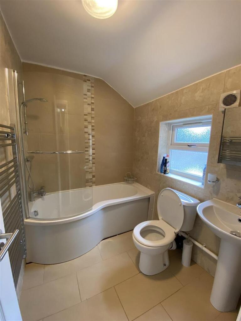 6 bedroom house for rent
