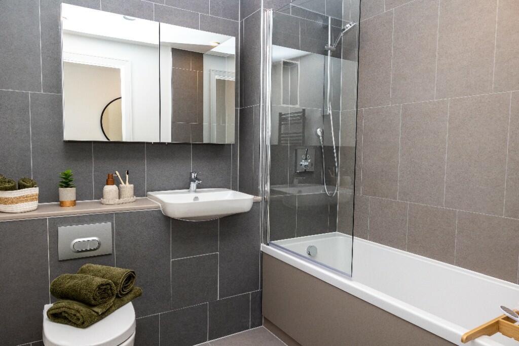 Apartment in London - More