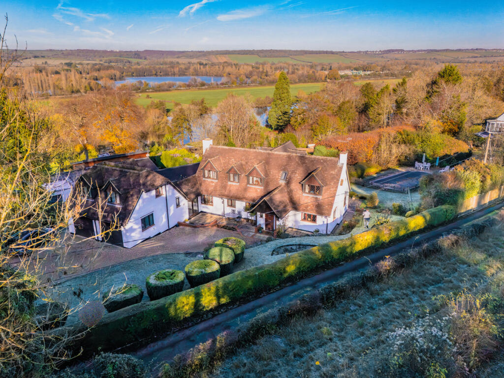 Main image of property: Stonehouse Lane, Cookham Dean, SL6