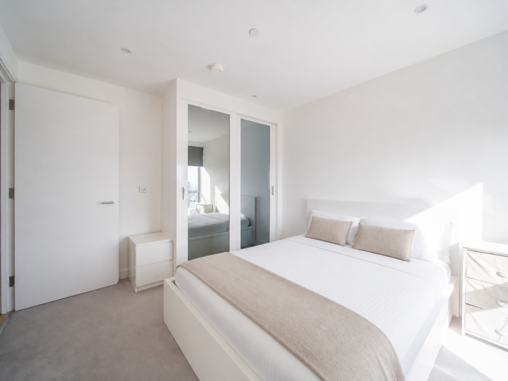 Apartment in London - More