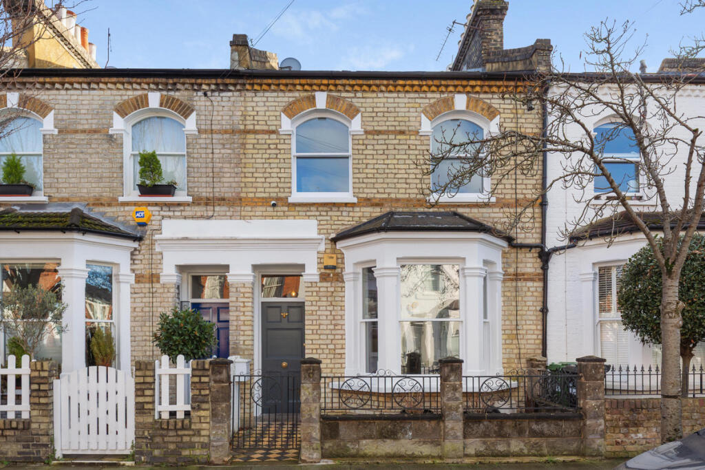 4-bed terraced on Mendora Road, London, SW6, £1,500,000