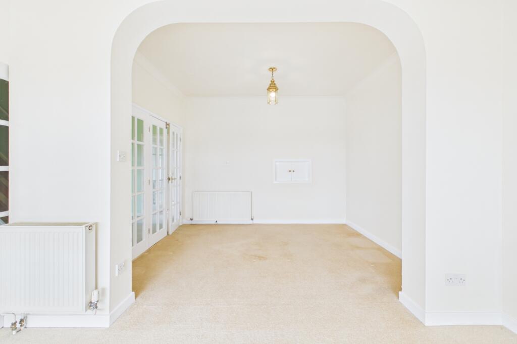 House in Sheffield, Totley Rise, Bradway - More