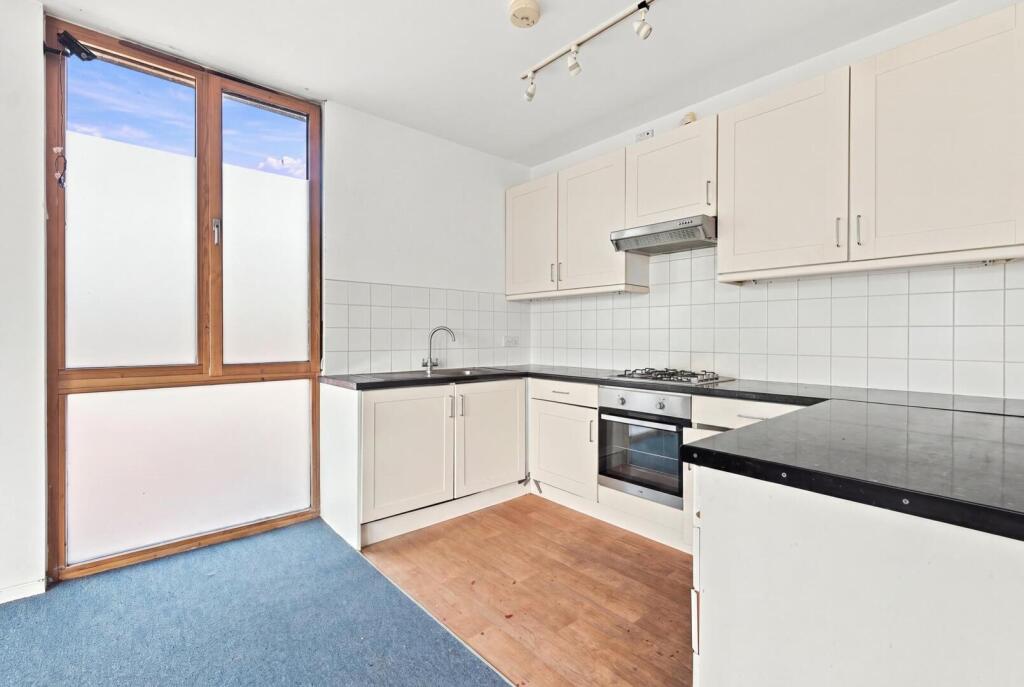 House in London, Britannia Village, Silvertown - View 5