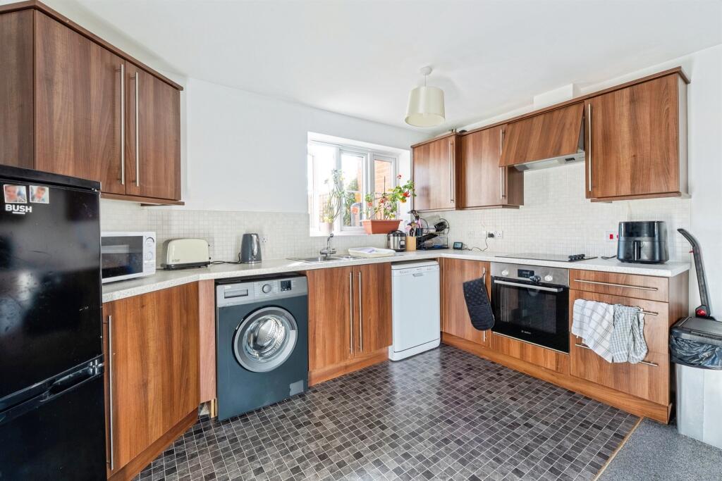 House in Ipswich - View 3