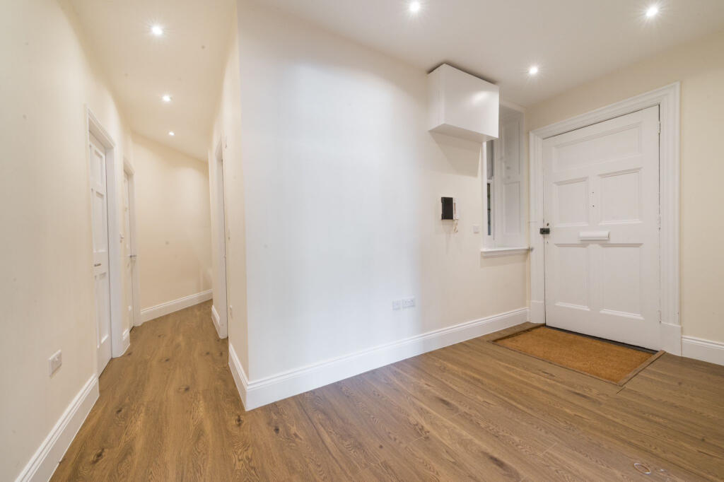 Apartment in London - More