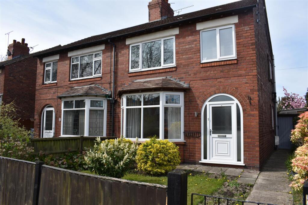 Main image of property: Middlewich Street, Crewe, Cheshire