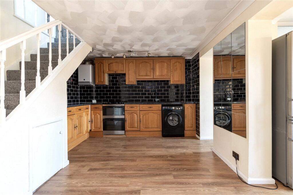 House in Swale, Regent Quay - View 4