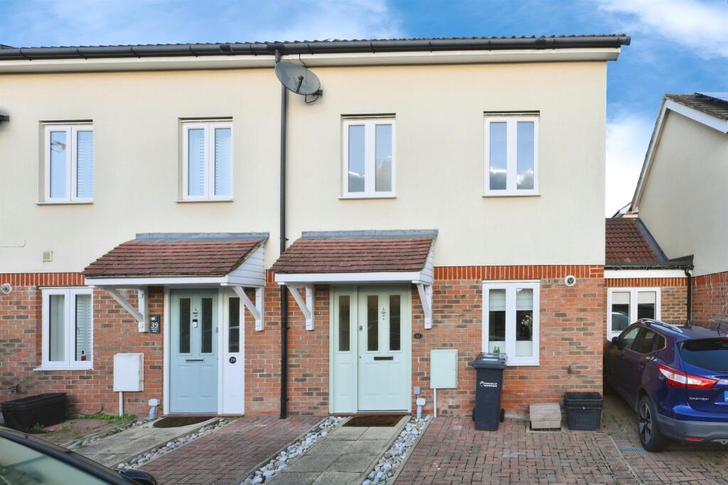 Main image of property: Robinia Road, Broxbourne