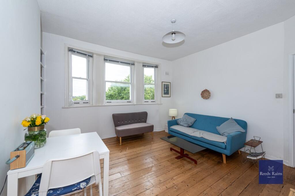 Apartment in London - View 4