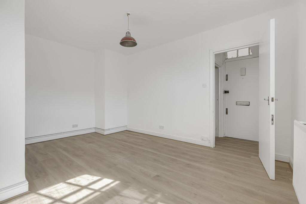 Apartment in London - More