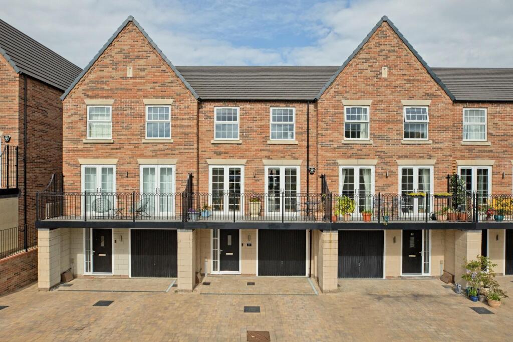 House in Bradford, St John's View, Menston