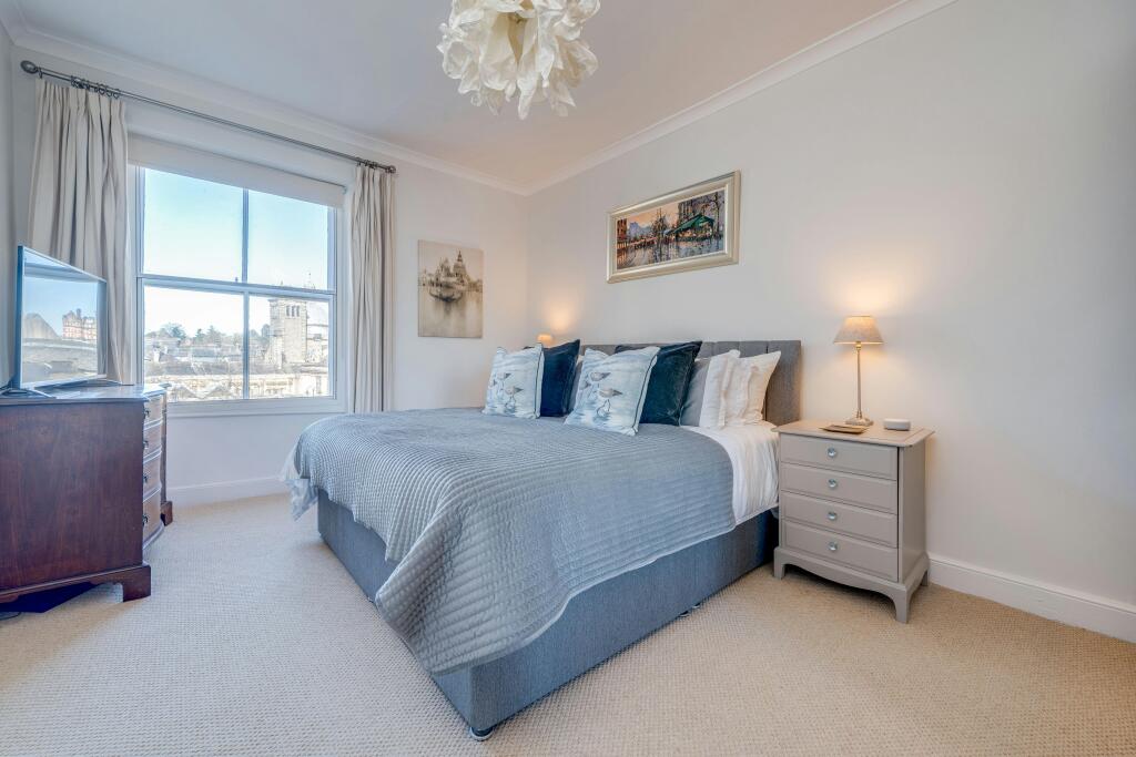 1A Montpellier Gardens-19.jpg