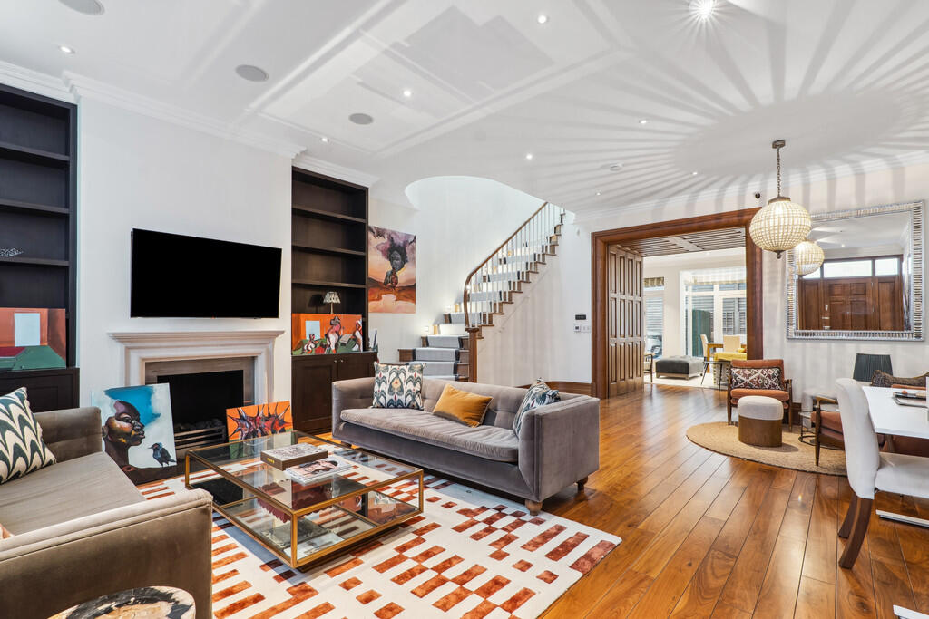 Main image of property: Montpelier Walk, Knightsbridge SW7