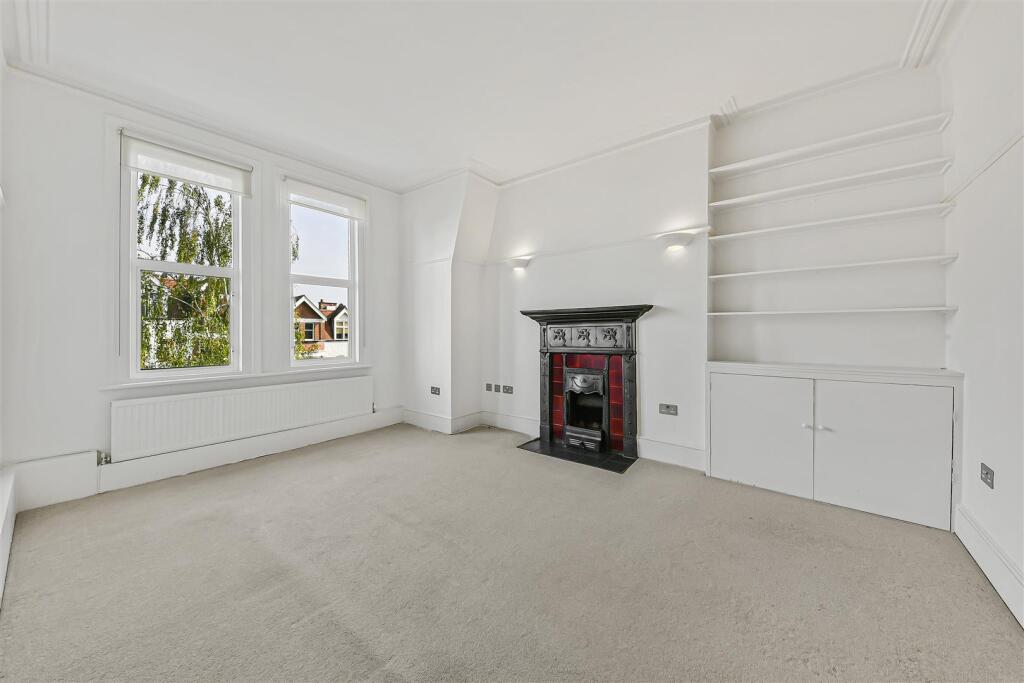 Apartment in London - View 2