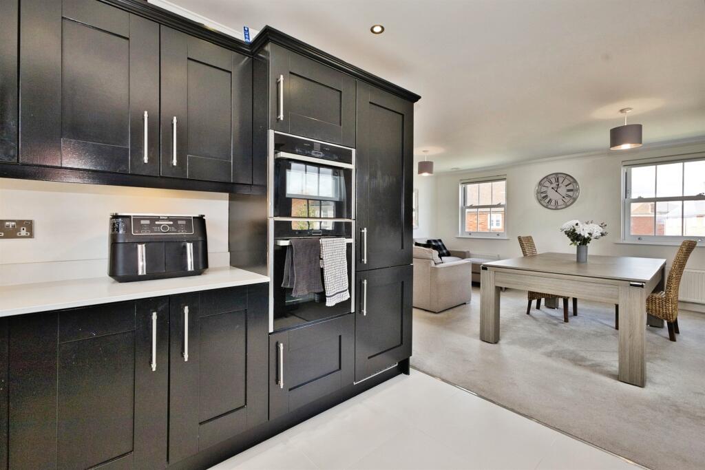 Additional image 7 of Shepherd Court, Yeovil