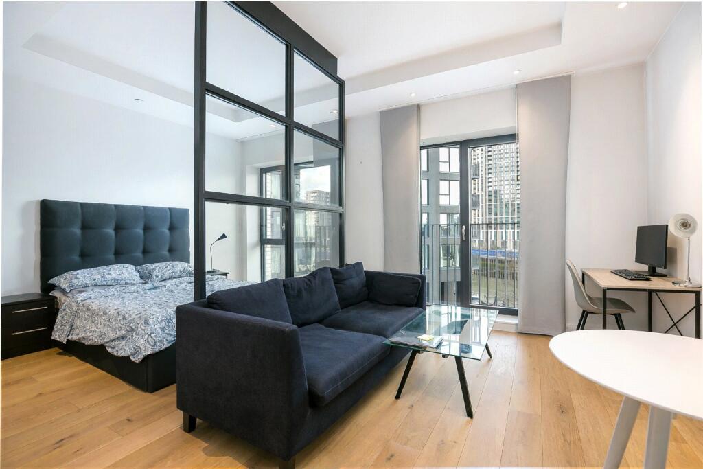 Main image of property: Grantham House, 46 Botanic Square, City Island, E14