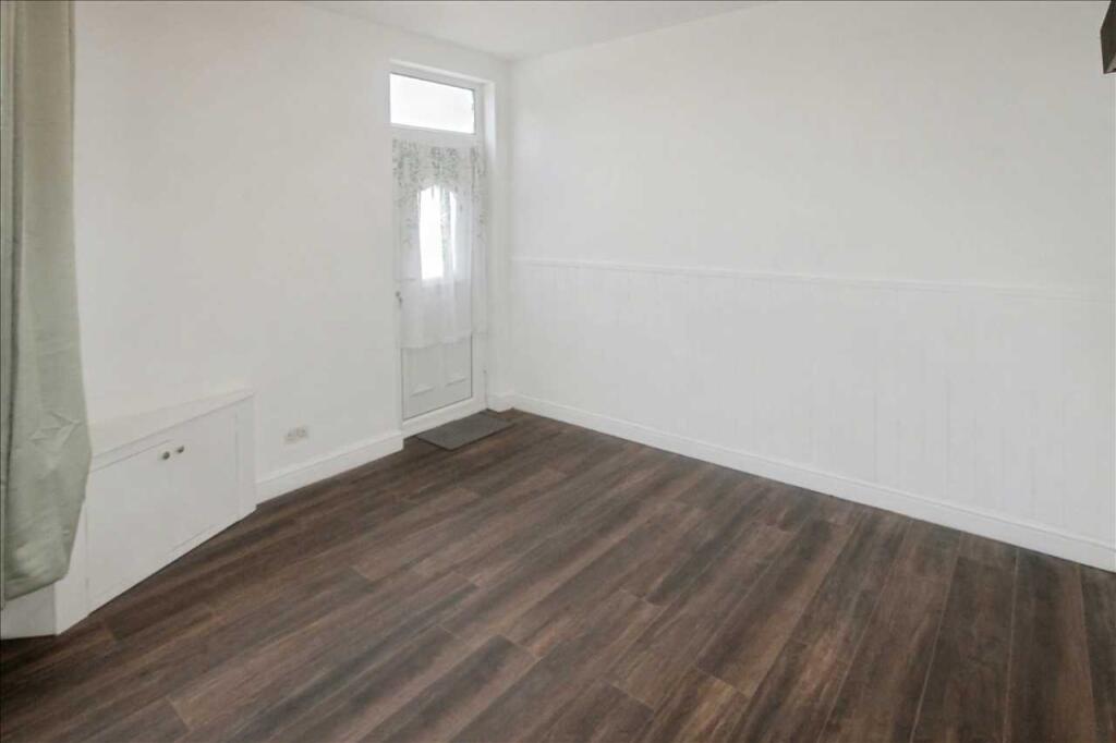 House in Nottingham - View 5