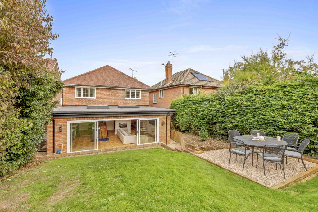 Berwick Road, Marlow, Buckinghamshire, SL7 3AS photo 3