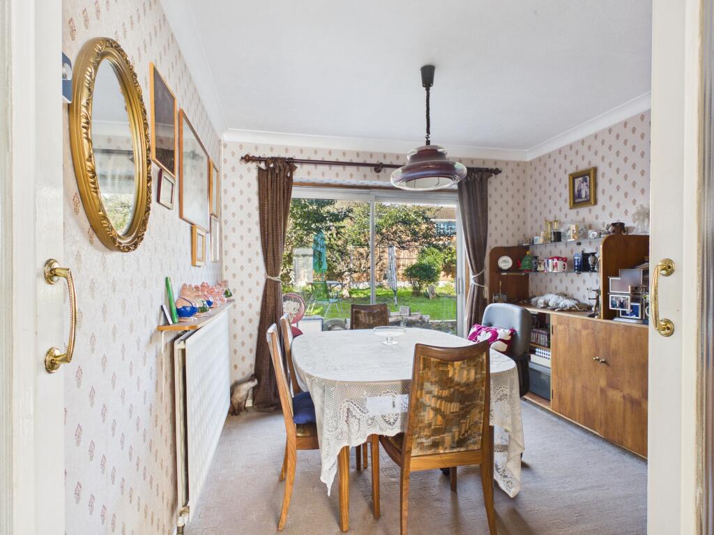 House in Stevenage, Chells - More