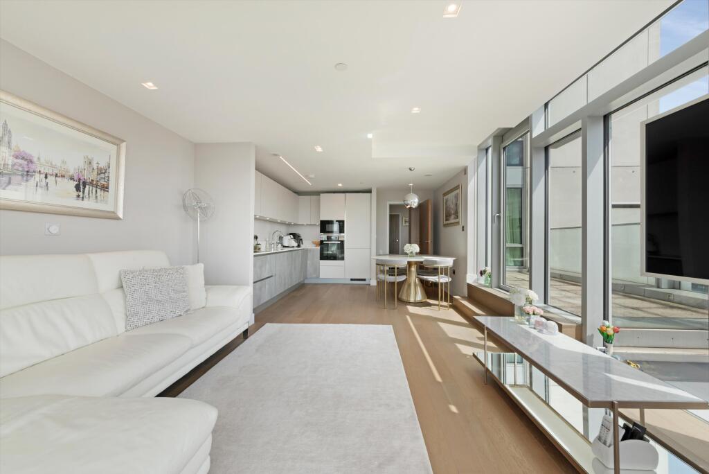 Main image of property: Pan Peninsula Square, London, E14.
