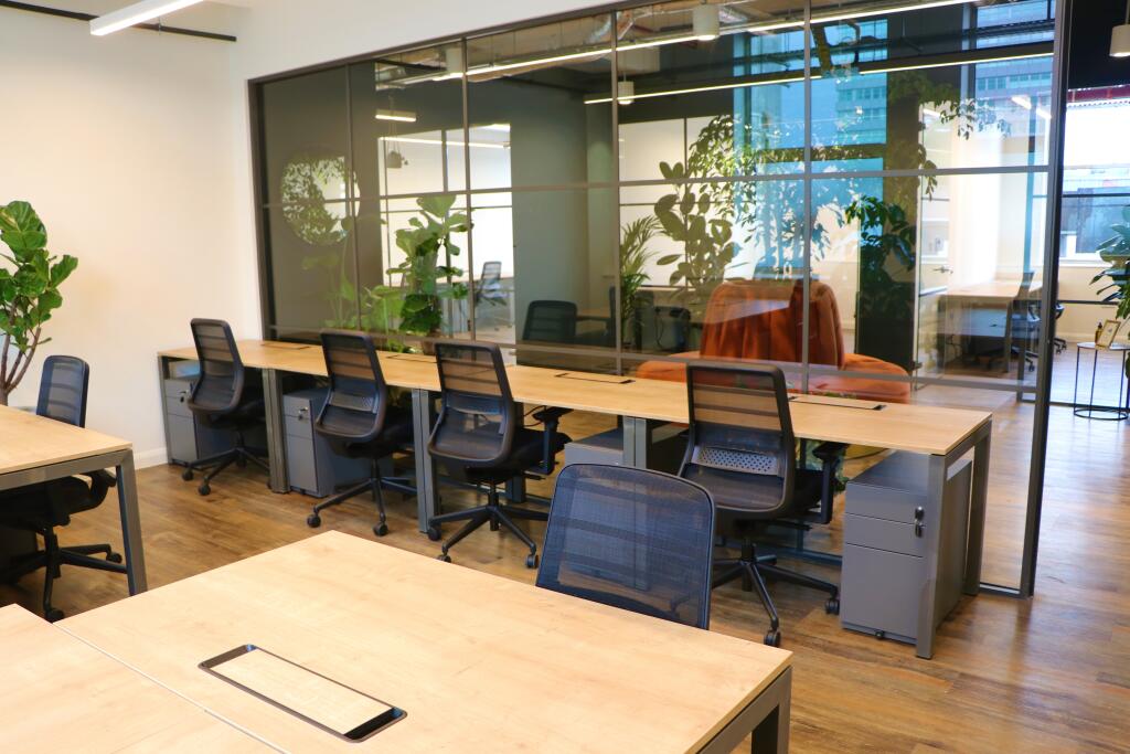 10 Person Office
