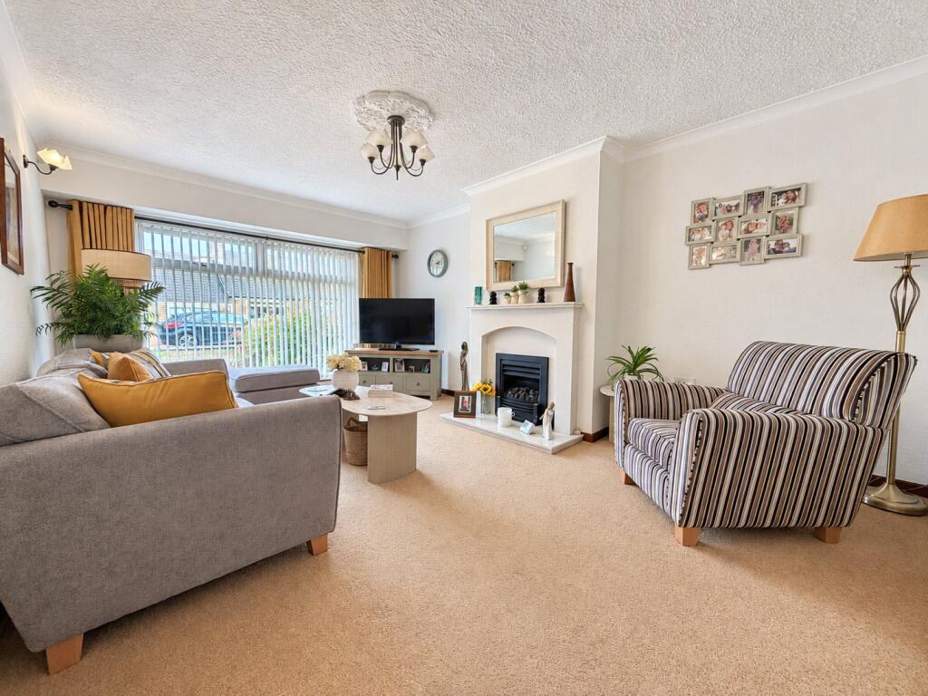 Egremont Road, Milnrow, Rochdale, Greater Manchester, OL16 photo 5