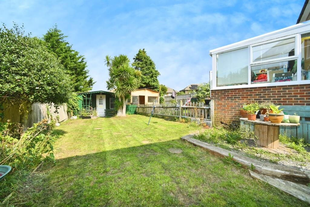 3-bed semi-detached on Glynde Road, Brighton, £425,000