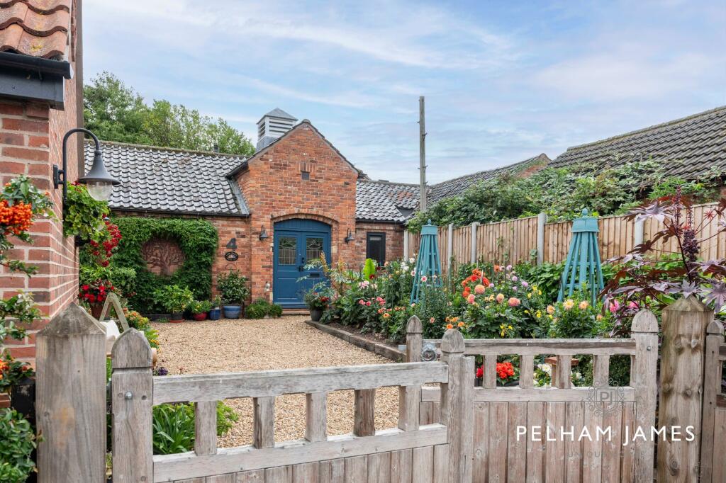 House in Nottingham - View 2