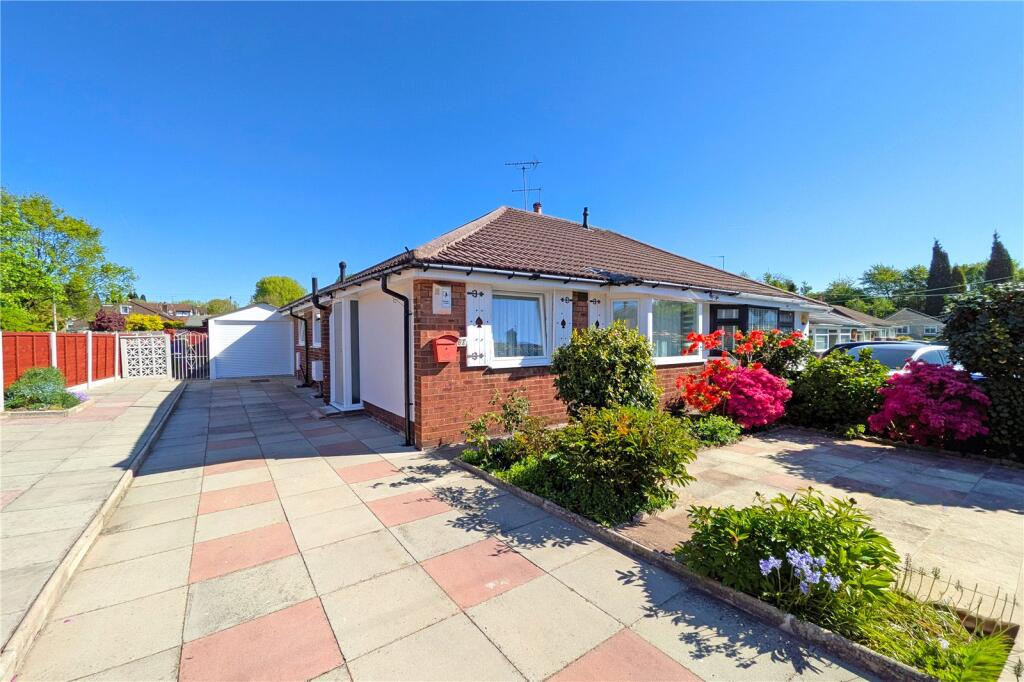 2-bed semi-detached on Thompson Road, Denton, Tameside, M34, £270,000