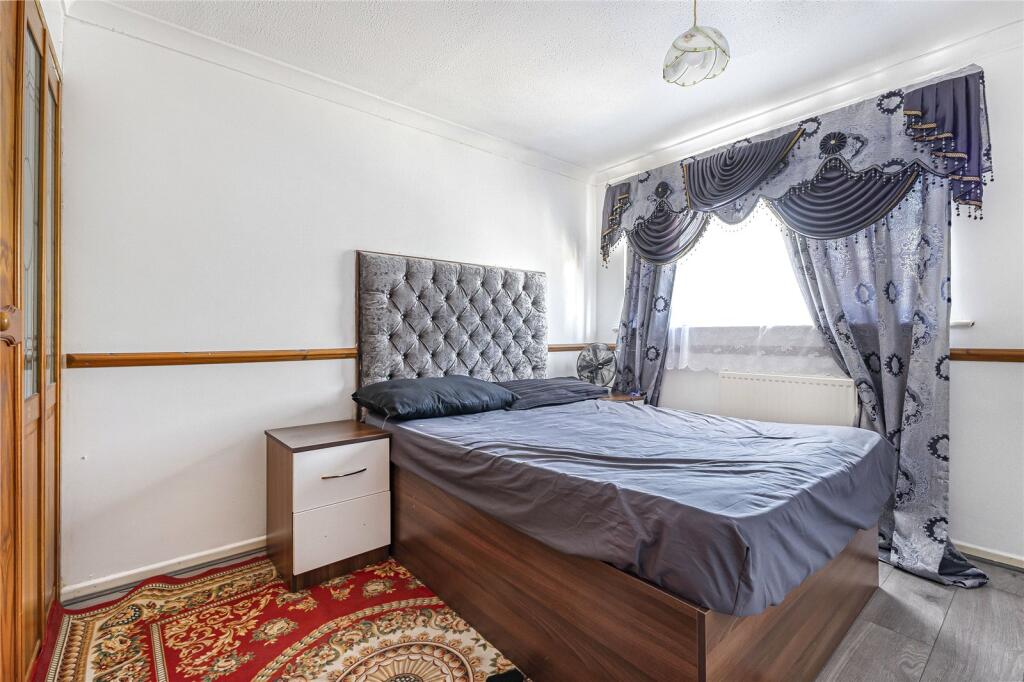 House in Strood, Medway - More