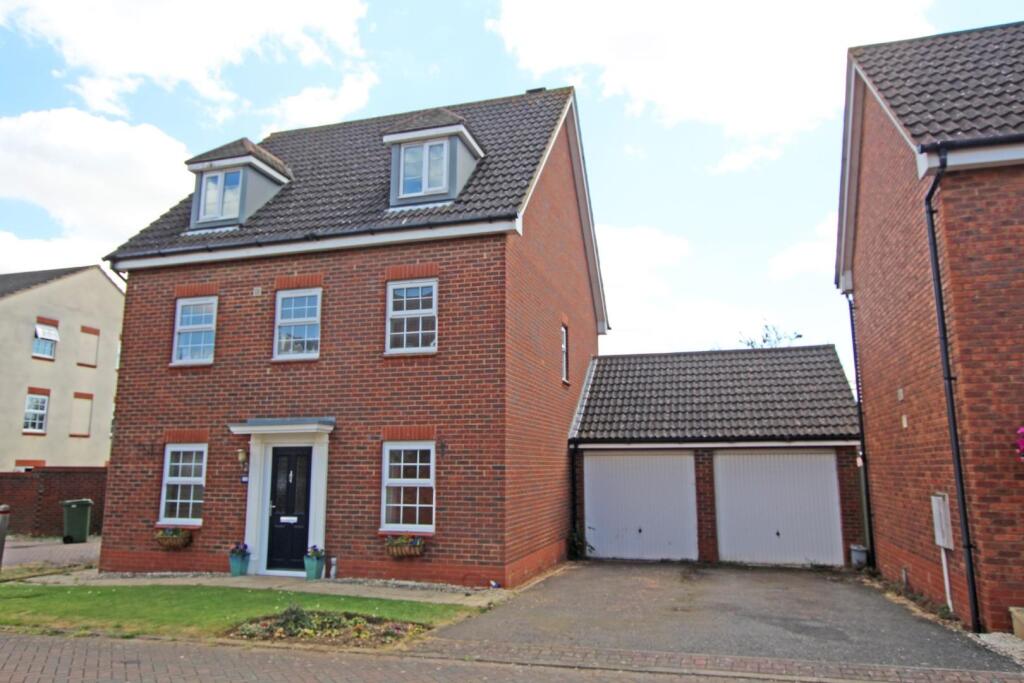 5-bed detached on Rothbart Way, Hampton Hargate, Peterborough, £450,000
