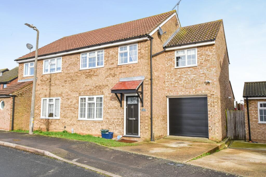 4-bed semi-detached on Wagtail Drive, Heybridge, £375,000