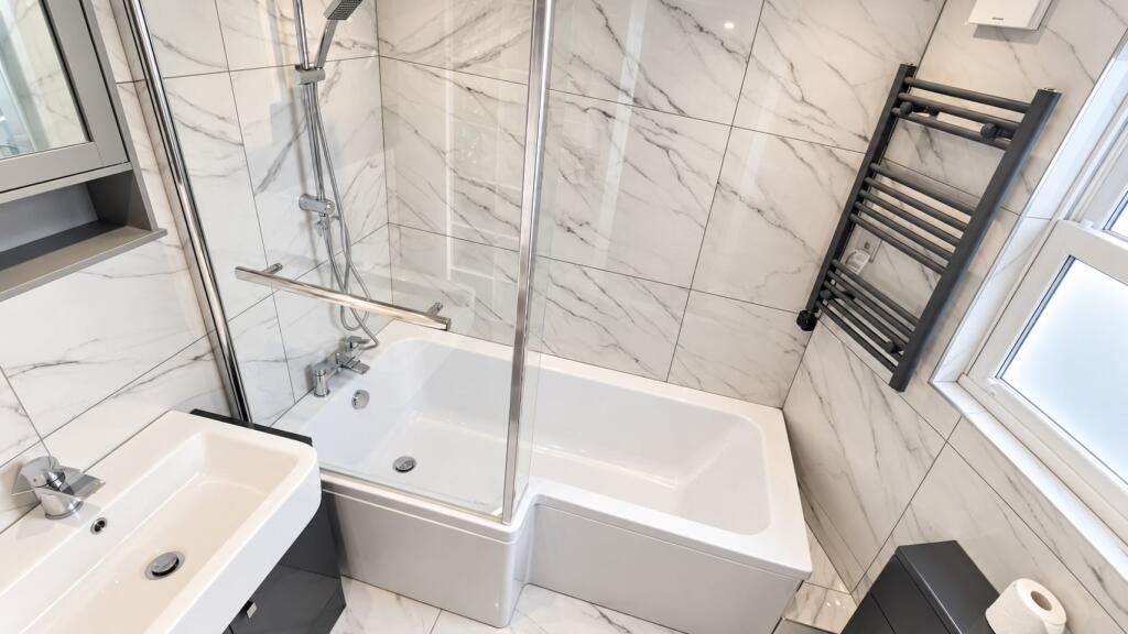 Apartment in London - View 5